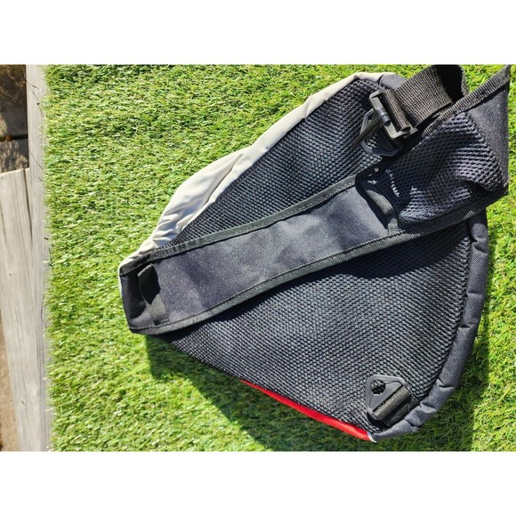 Walt Disney Mickey Mouse 'The Magic Begins With You' Vtg Cross Body Backpack - Picture 3 of 13